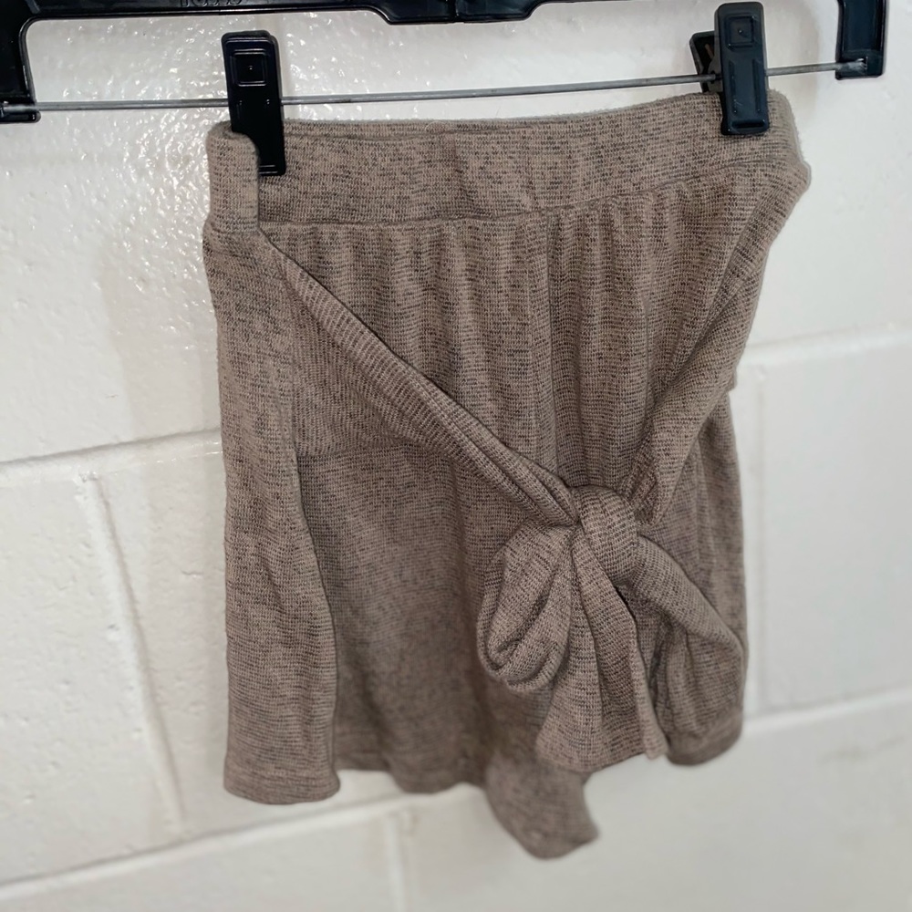 Fashion nova crop short set